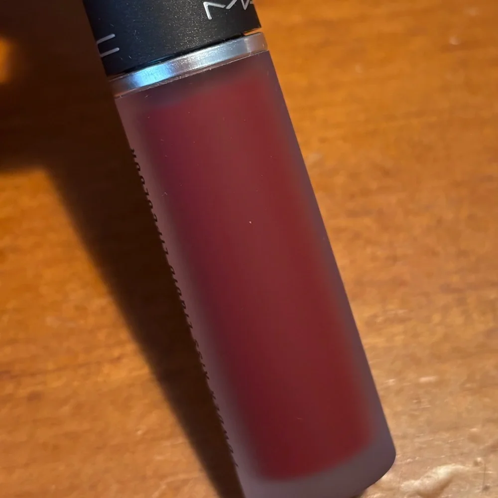 MAC Powder Kiss Liquid Lipcolour Fashion Sweetie